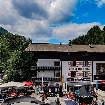 Hotel Pinzgauerhof - Inclusive Evening Dinner Saalbach-Hinterglemm Zewnętrze zdjęcie